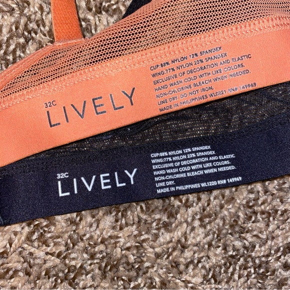 Wear Lively Rust Orange Lacy and Black Lacy No Wire Push Up Bra Set - Picture 5 of 6